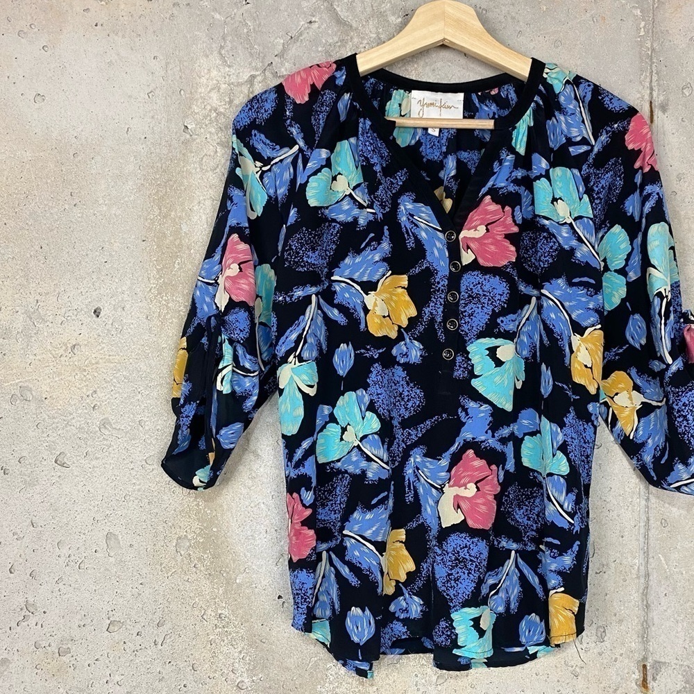 Yumi Kim black blue coral yellow tropical floral v neck half sleeve silk blouse